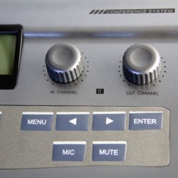 Pupitre double pour système interprétation de LINEARCOM3000